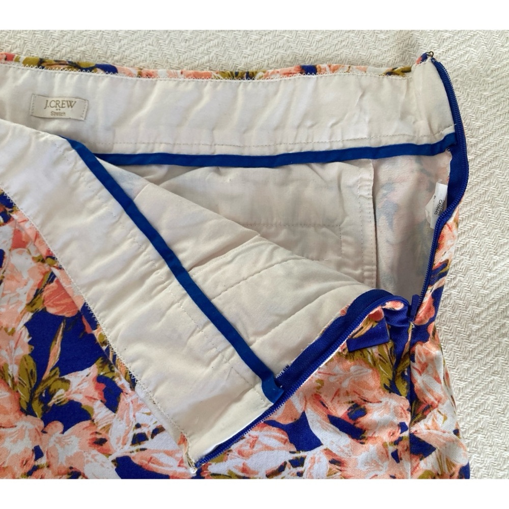 J. Crew Floral Mid-Rise Chino Shorts Size 12 5β Inseam - Picture 3 of 13